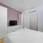 Residenza Emma Dietro L'arena Apartment
